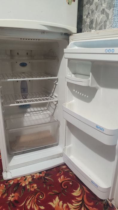 Продам холодильник LG