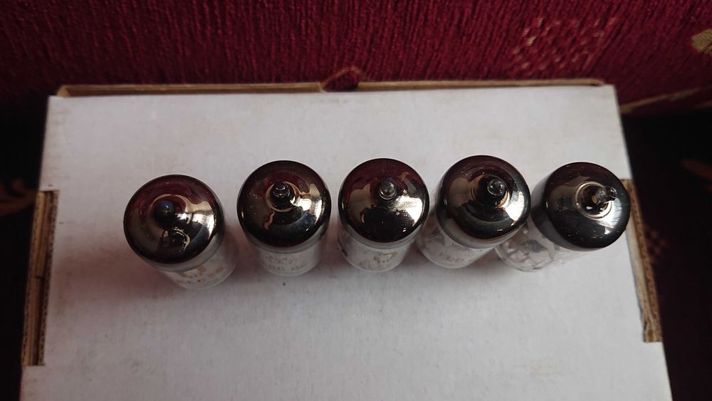 Радиолампи RFT - ECC85.