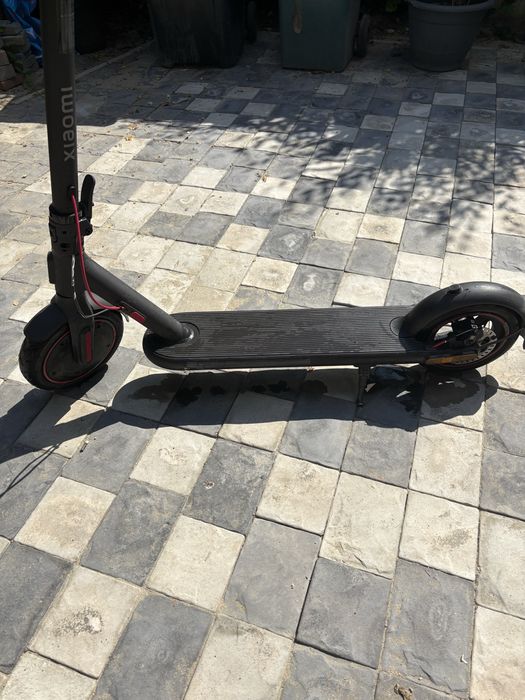Trotineta electrica Xiaomi Scooter 4 PRO