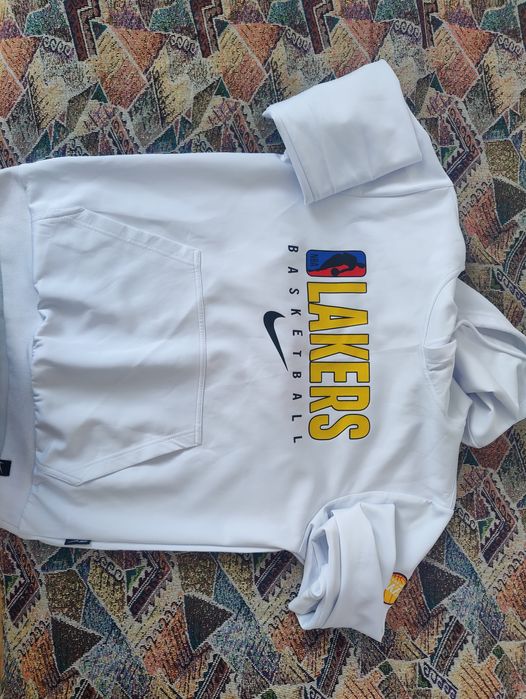 Продам толстовкуLakers