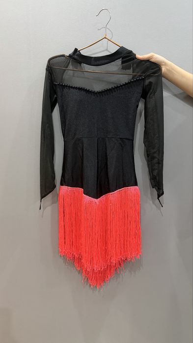 Платье для бальных танцев