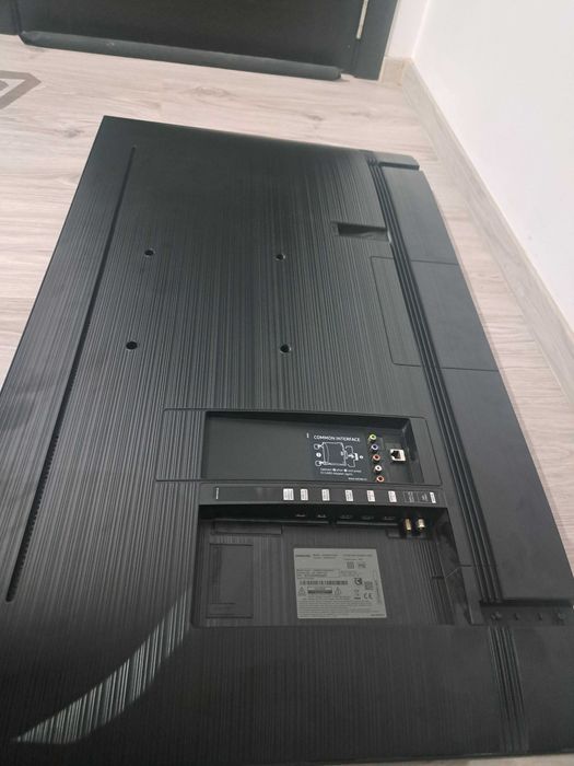 TV SAMSUNG UE50RU7025 defect ,se aprinde se aude dar se vede negru