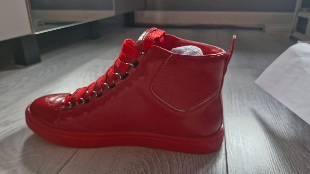 Balenciaga Arena красные