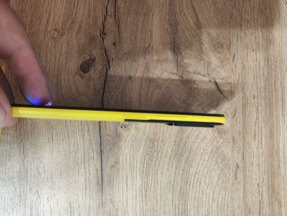 Продавам Poco M3 pro 5G