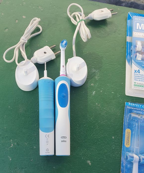 Periuta electrica Braun si rezerve