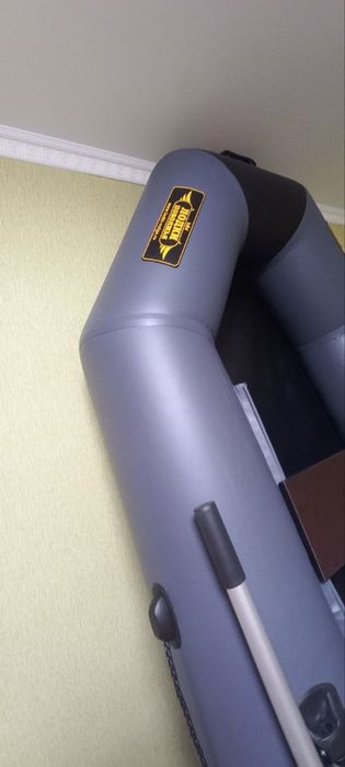 Лодка  Бриз.пвх 2.80 см.Новая.Пвх.Цвет серый.Новая!