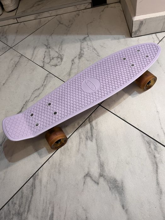 Момичешки пениборд със светещи колела