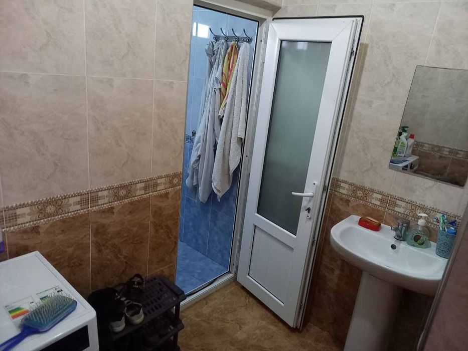 Yunisobod da uchastka xovli + magazin sotiladi