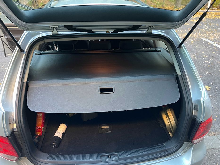 Volkswagen Golf 6 1.6 TDI, Variant, anul 2010