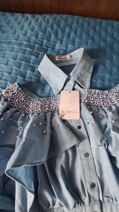 Уникална блуза с голи рамене и перли