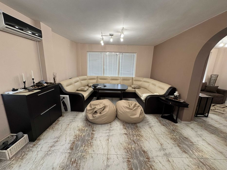 Продава се Къща в с. Драговищица, Област София-област - 383 кв.м за 993 €/кв.м - Снимка #13