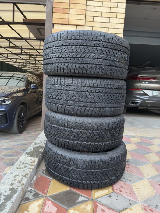 Pirelli scorpion winter r22
