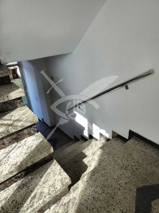 Продава се Къща в Карнобат - 270 кв.м за 589 €/кв.м - Снимка #5