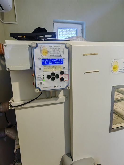 Incubator +eclozor OUA STRUT