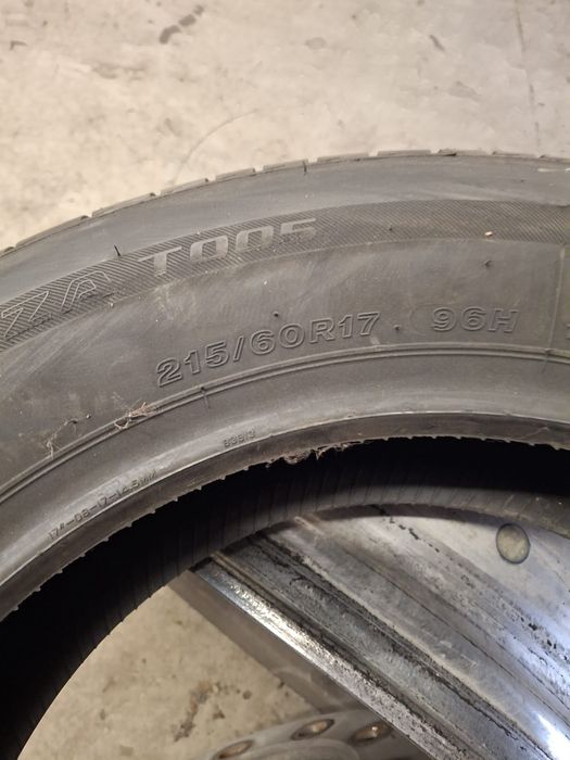Cauciucuri brigestone 215/60/17