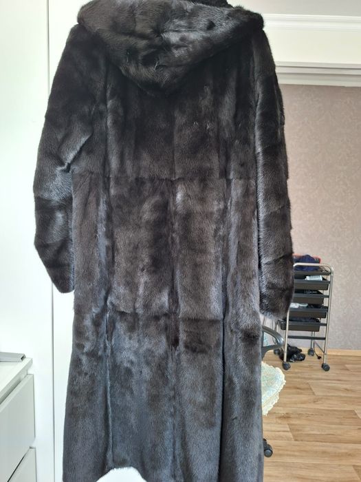 Шуба размер 50+/-. 150 000 тенге