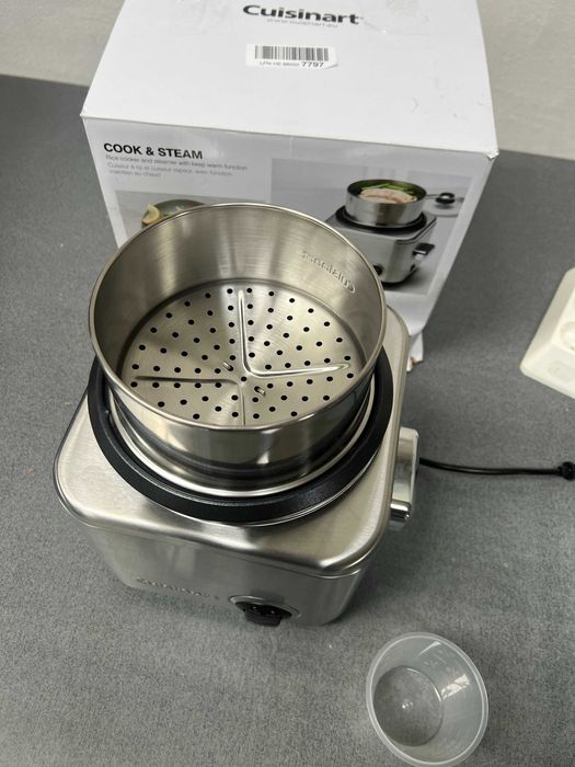 Уред за готвене на ориз / Оризоварка Cuisinart CRC400E . 500W