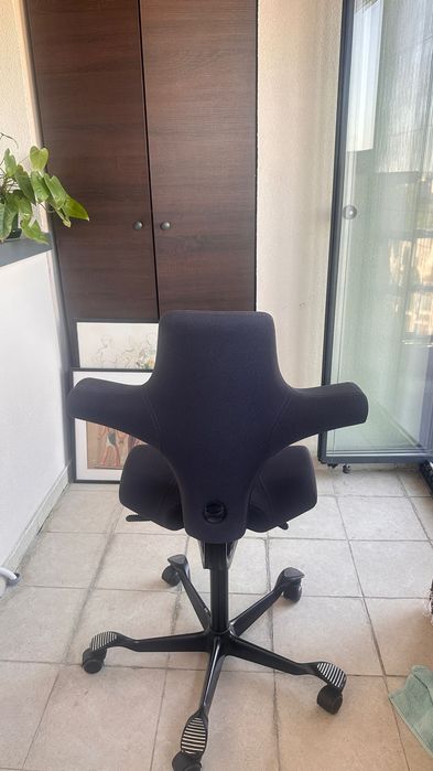 Scaun ergonomic high end  HAG CAPISCO gri - ca nou, folosit ft puțin.