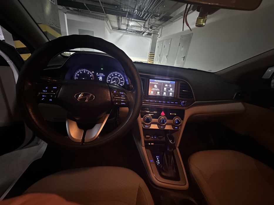 Hyundai elantra AD 2020