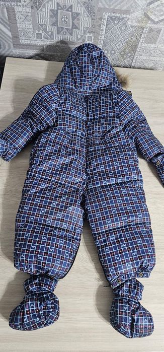 Продам детский комбинезон