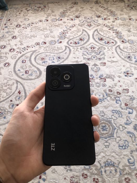 смартфон андроид ZTE