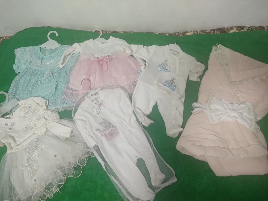 Продам детское вещи