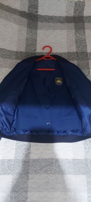 Продаются детские вещи.