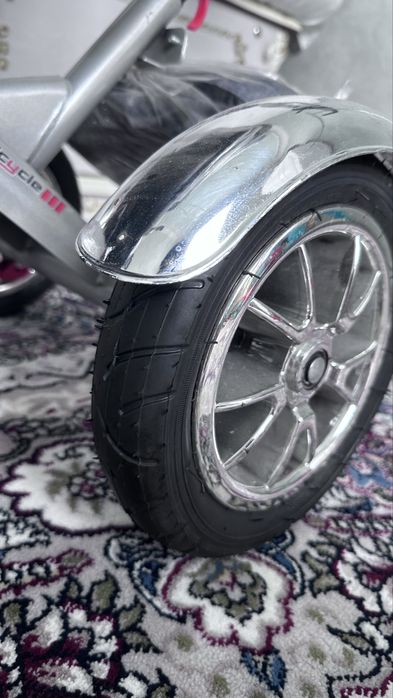 Velokolyaska bolalar uchun 800 ming som