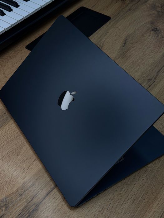 MacBook Air 15 2023 M2