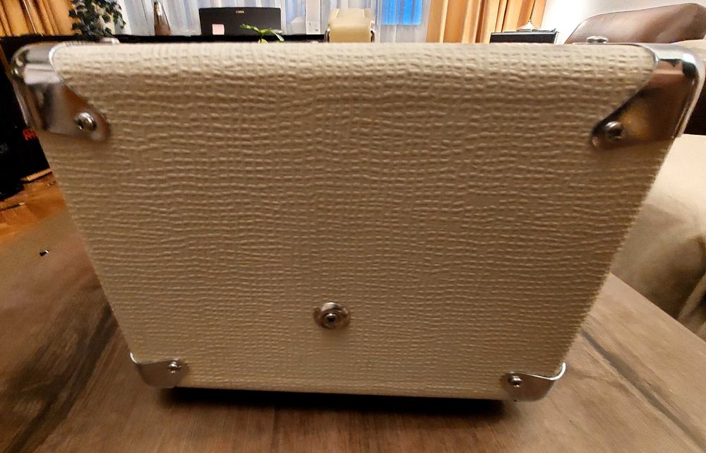 Head chitara Harley Benton 15 sunet marshall plexi