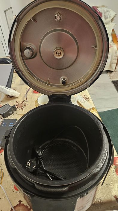 Oala sub presiune TEFAL