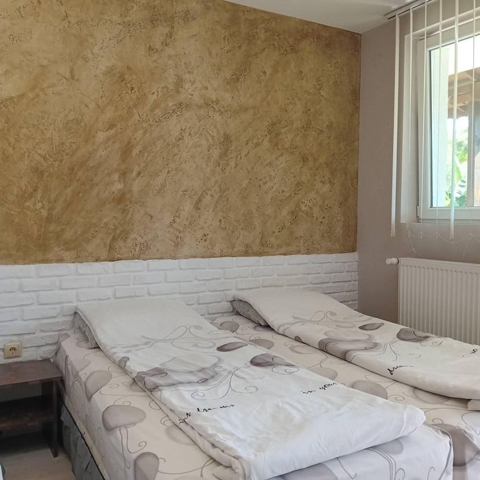 Продава къща в с. Ощава, общ. Сандански