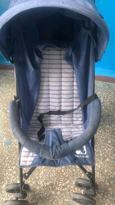 Коляска детская 1000 тг целая