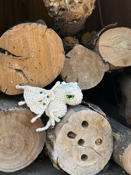 Брелоки, брощи на заказ