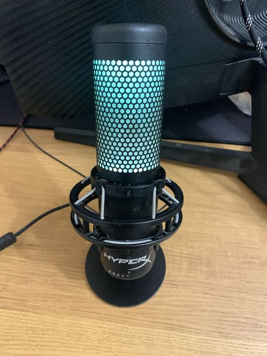 Микрофон HyperX QuadQast S