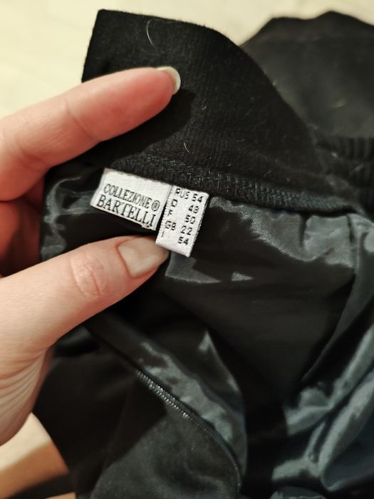 Продам женскую одежду