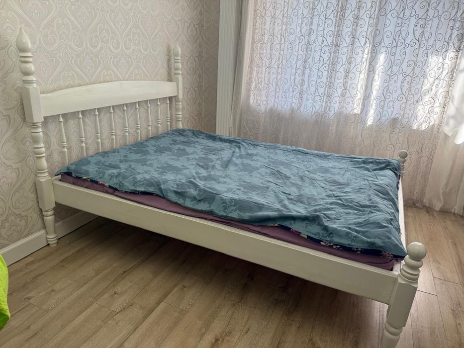Продам кровать 140 на 200