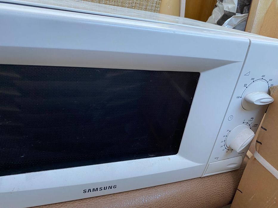 Продам микроволновку Samsung