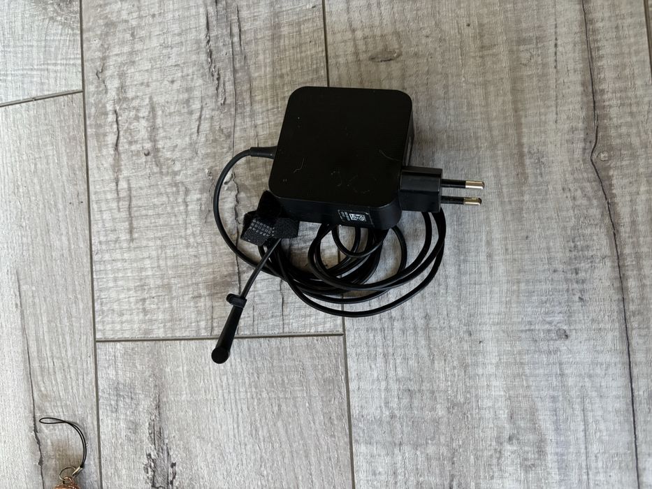 Продаю ноут ASUS VivoBook