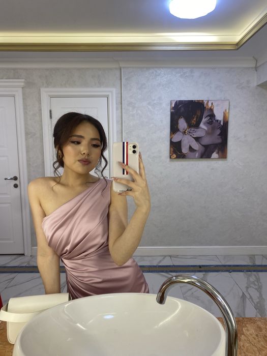 продам выпусное платье