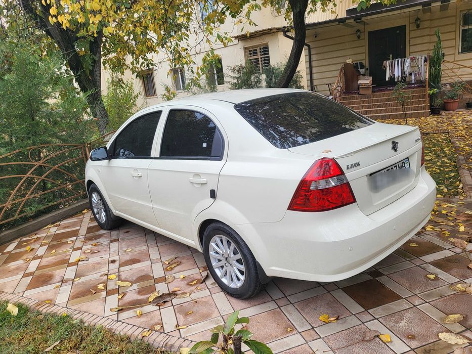 Срочно продается Нехиа 3