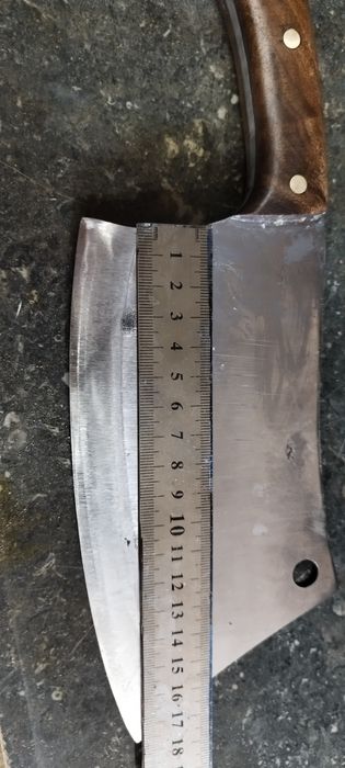 Ръчно кован сатър стомана 65г