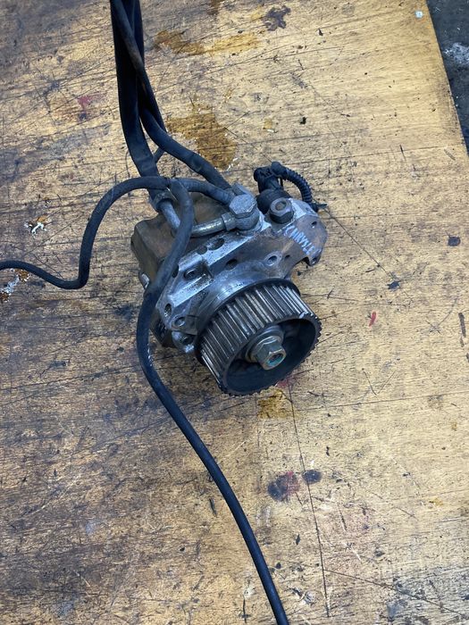 Chrysler voyager 2004година 2.5d ГНП