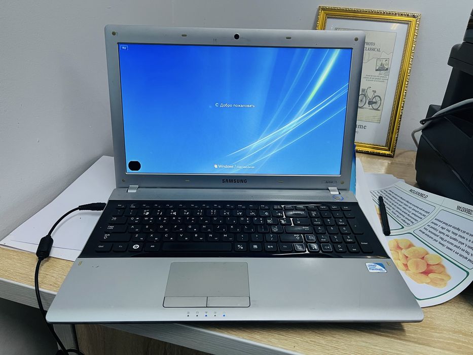 Ноутбук Samsung сотилади