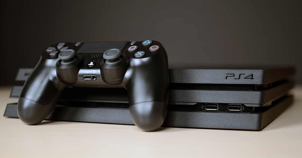 ps 4 pro 1 tb sotiladi