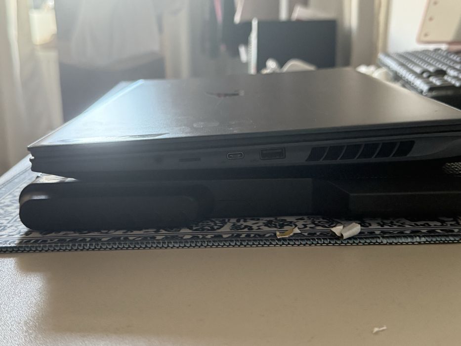 Laptop Aorus G16X