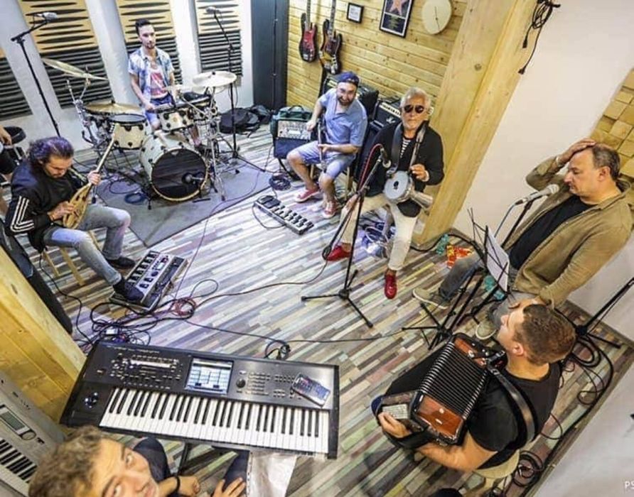 Sala repetitie/Studio inregistrari voce si instrumente/Mix Master/