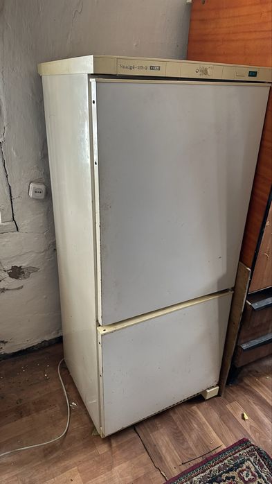 Продам холодильник