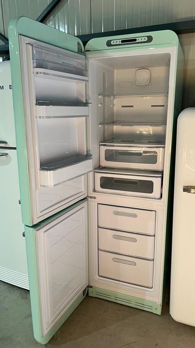 Хладилници SMEG .