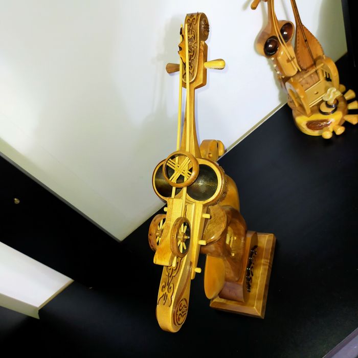 Қол-өнер бұйымдары